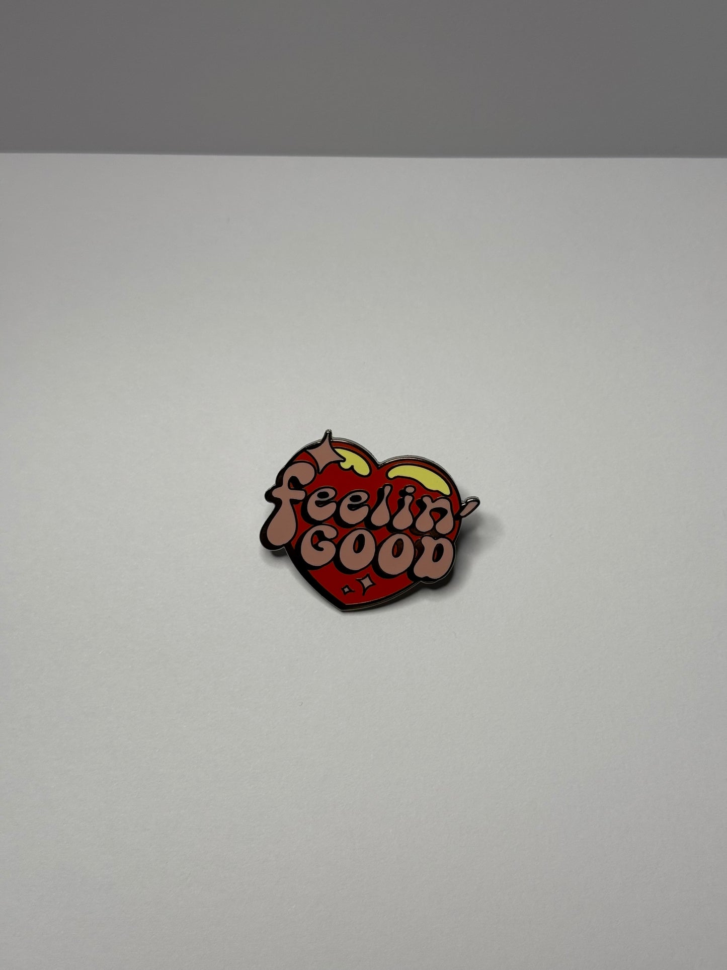 Feelin’ good pin🌟